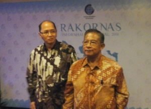Kemenko Bidang Perekonomian, Darmin Nasution bersama Kepala BIG, Priyadi Kardono
