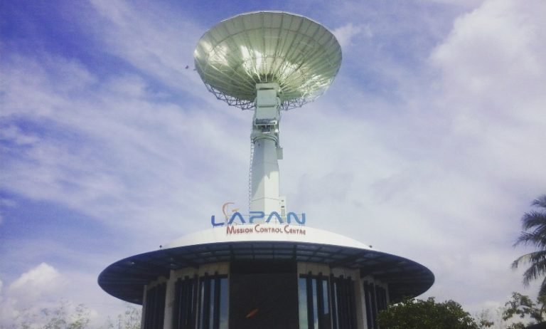 LAPAN Resmikan Antena S&X-Band Mission Control Centre