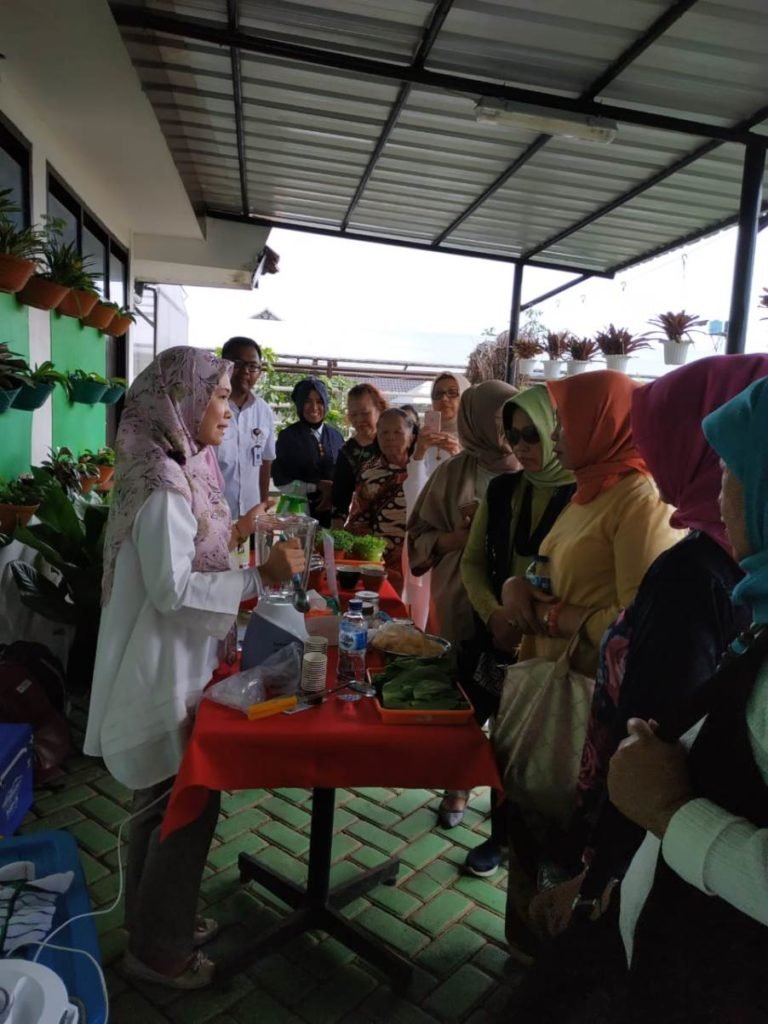 Penasaran dengan BASTP,  Persatuan Isteri Insinyur Indonesia (PIII) Cabang Bogor Sambangi Cimanggu