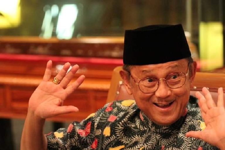 Selamat Jalan Bapak Teknologi Indonesia, BJ Habibie
