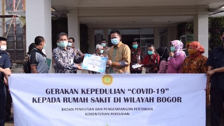 Atasi Pandemi Covid-19, Balitbangtan Salurkan Bantuan ke Empat Rumah Sakit