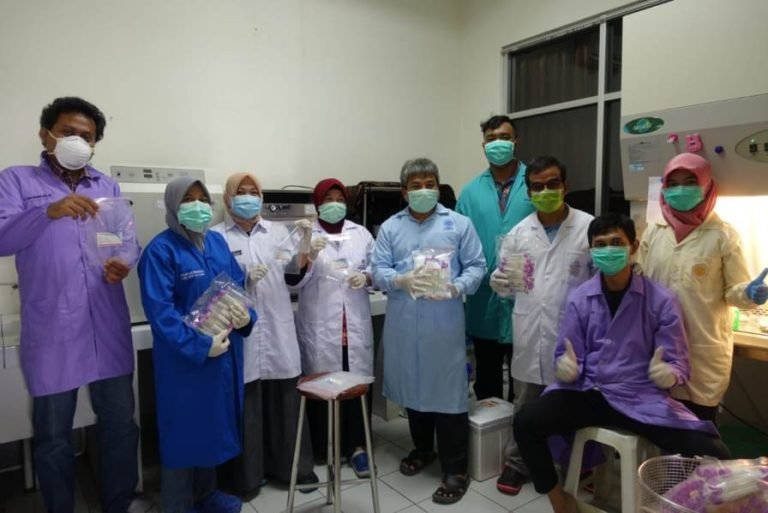 Fakultas Farmasi UGM Produksi VTM untuk Dukung Deteksi Covid-19