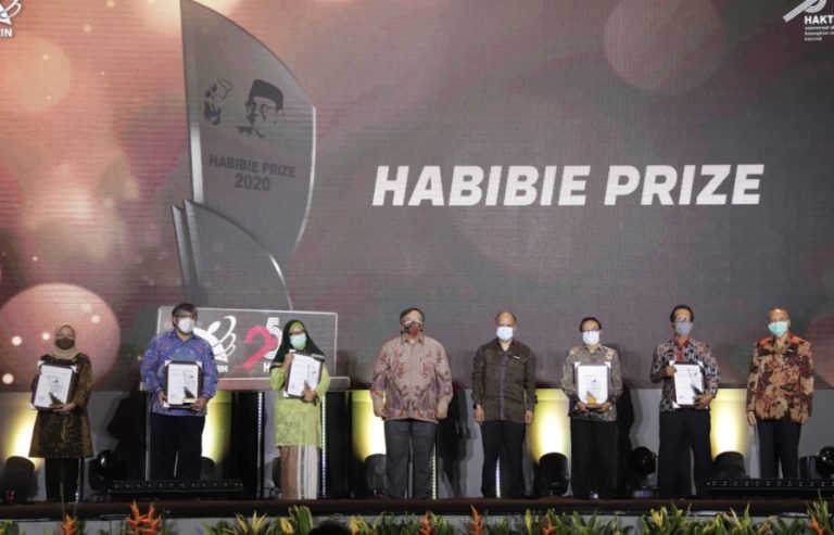 Inilah Penerima  Habibie Prize 2020 dan Anugerah Inovasi Indonesia