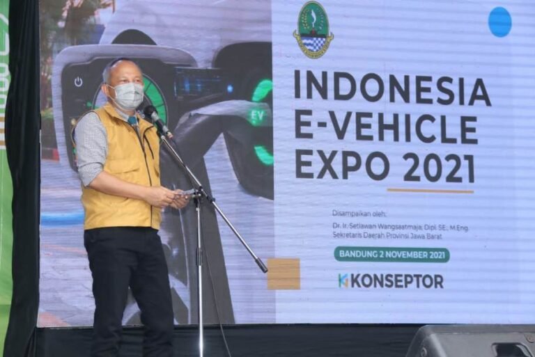 Indonesia E-Vehicle Expo 2021 Pamerkan Aneka Kendaraan Listrik