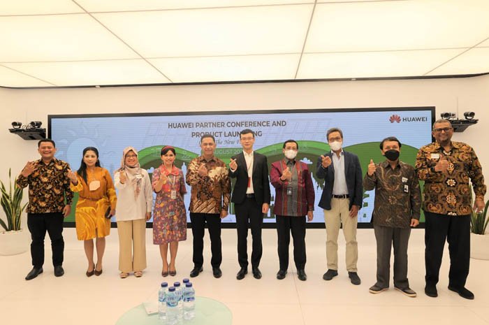 Huawei Dorong Kolaborasi Ekosistem EBT menuju Transformasi Energi Hijau di Indonesia