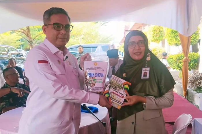 Wamentan Resmikan Kantor Cabang Sorgum Indonesia Grup Riau