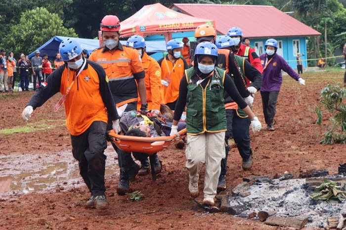 Peringati Hari Relawan Sedunia, BNPB Apresiasi Peran Relawan dalam Penanganan Bencana