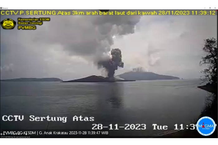 Gunungapi Anak Krakatau Erupsi, Masyarakat Diimbau Tidak Dekati Radius 5 km dari Kawah Aktif