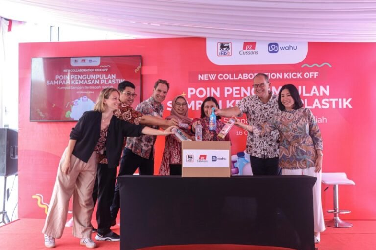 Super Indo Gandeng PZ Cussons Luncurkan Program Poin Pengumpulan Sampah Kemasan Plastik