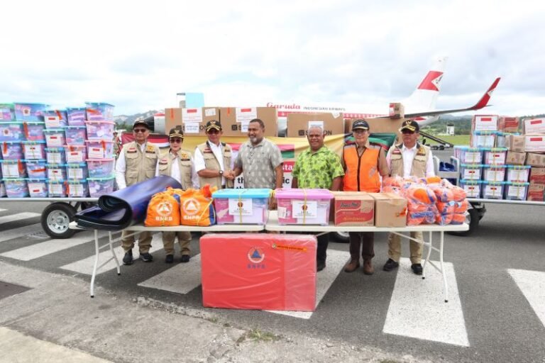 Bantuan Kemanusiaan Indonesia Tiba di Port Vila Vanuatu