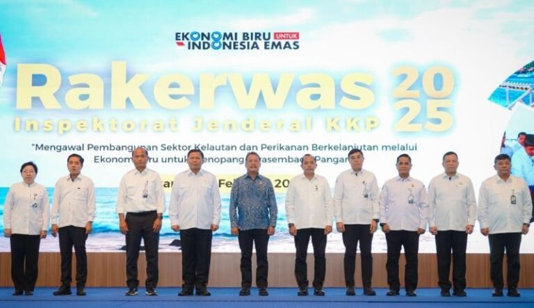 Menteri Trenggono Minta Program Ekonomi Biru Diawasi Ketat