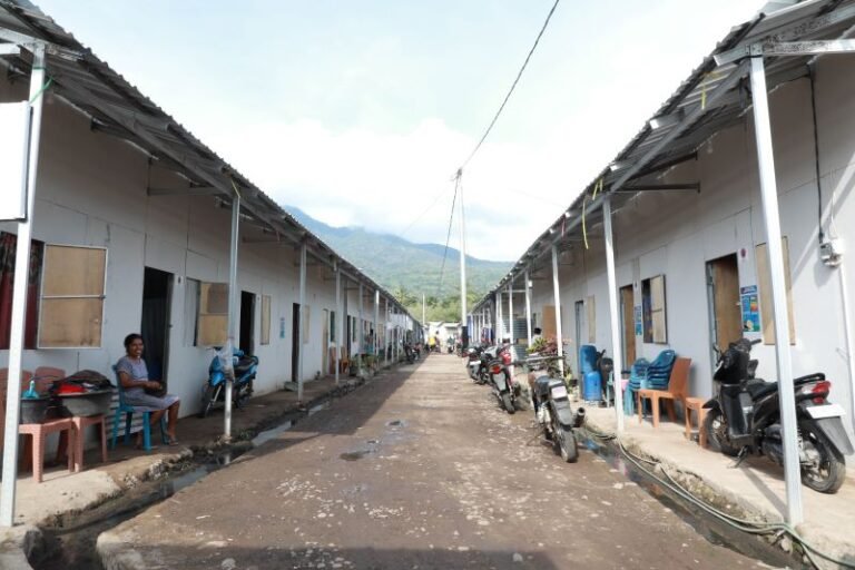 Mengintip Kehidupan di Huntara Konga: Praktik Resiliensi Penyintas Erupsi Gunung Lewotobi Laki-Laki
