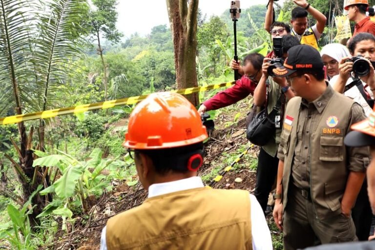 Atasi Fenomena Pergerakan Tanah di Purwakarta, Pemerintah Siapkan Relokasi Bagi Warga