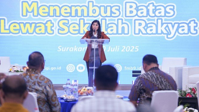 Menkomdigi Ajak Media Kawal Program Sekolah Rakyat Melalui Informasi Akurat