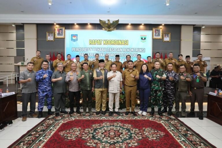 Kepala BNPB Hadiri Rakor Percepatan Rehabilitasi Pascabencana Sumatera Barat