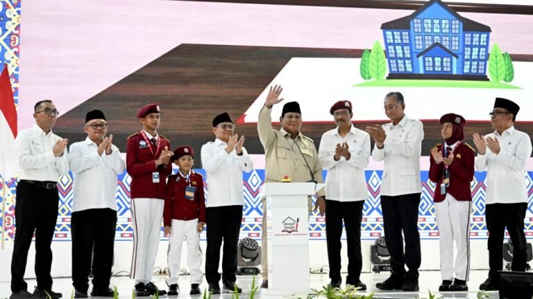 Presiden Prabowo Resmikan 166 Sekolah Rakyat, Langkah Terobosan untuk Pendidikan Inklusif