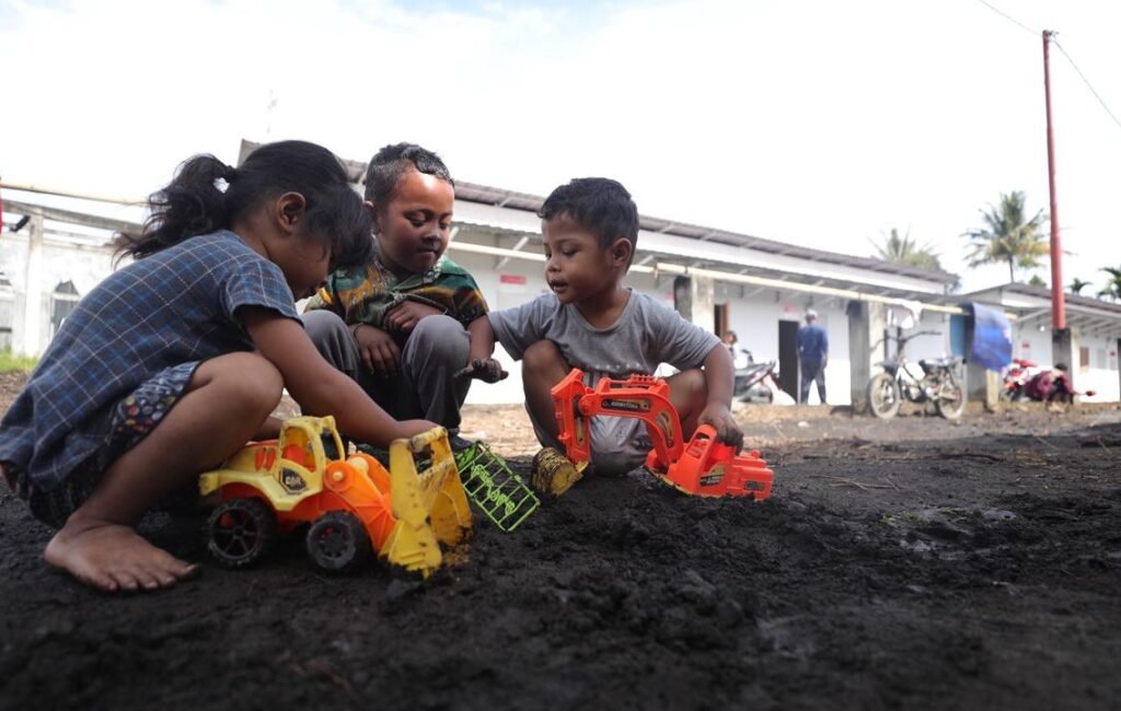 Kepala BNPB Serahkan 252 Unit Huntara untuk Warga Terdampak Bencana di Ketol, Aceh Tengah