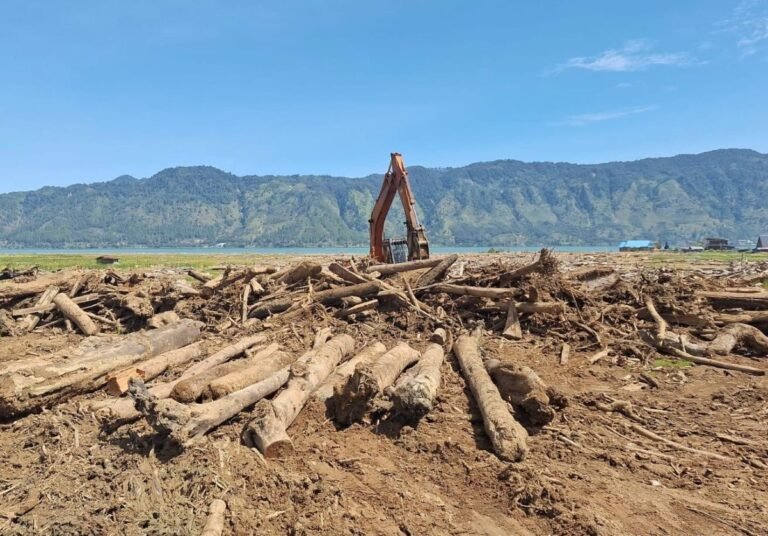 Sinergi Pemulihan Lahan Pertanian di Kampung Toweren