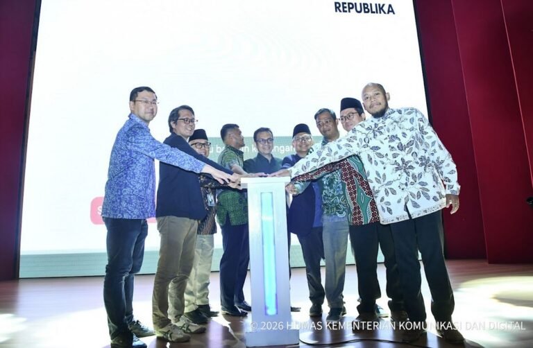 Aiman dan Aisha Diluncurkan, Wamenkomdigi Soroti Risiko Bias pada AI untuk Keagamaan