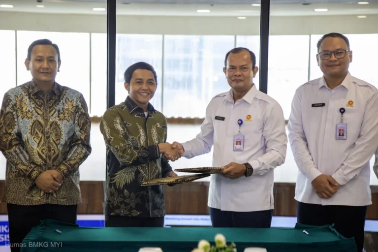 Waspada Karhutla, BMKG Gandeng Kemenhut Optimalkan Operasi Modifikasi Cuaca