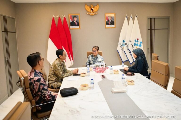 Kemkomdigi Dukung Penggunaan AI untuk Layanan BPJS Kesehatan