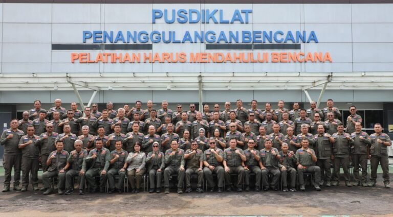 BNPB Tutup Pelatihan Senior Disaster Management Training Gelombang III Tahun 2026