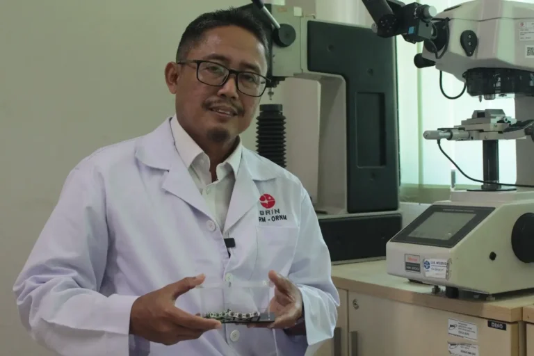 Implan Tulang Titanium Antibakteri, Ekonomis dan Sesuai Kebutuhan Pasien Indonesia