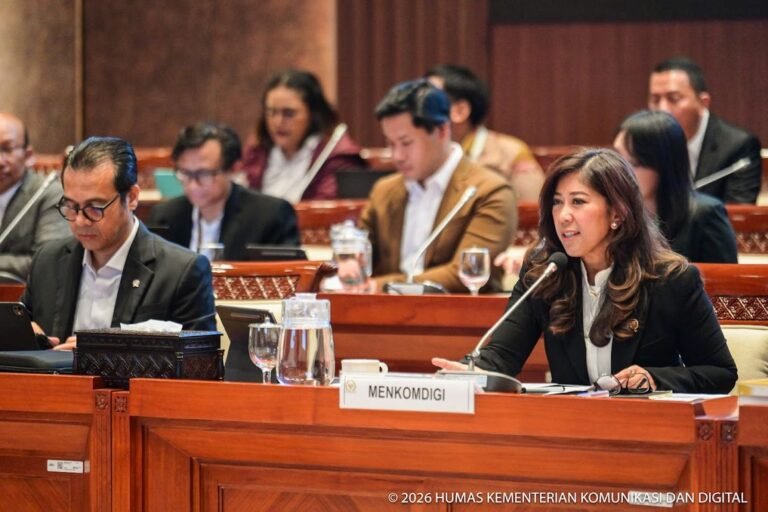 Kemkomdigi Desak Platform Global Buka Kapasitas Pengawasan Konten di Indonesia